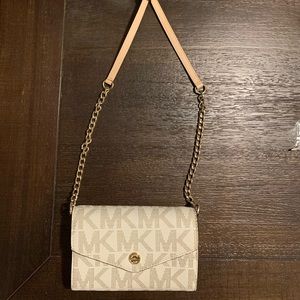 Small Cross-Body Michael Kors Purse
